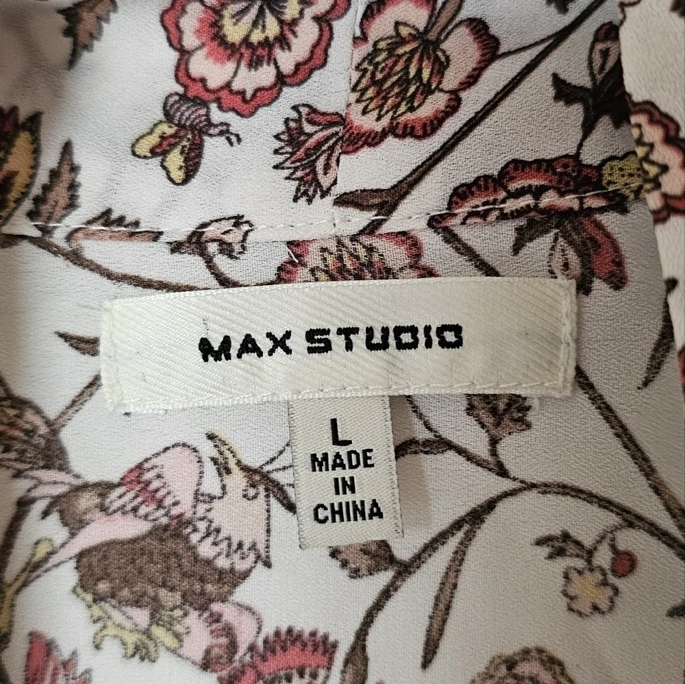 Max Studio white red floral print tie front long sleeve v neck blouse Size L - Picture 5 of 6